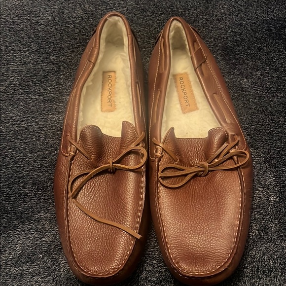Rockport Brown Sneakers with Pebbled Leather and Slip-On Design - Picture 1 of 6